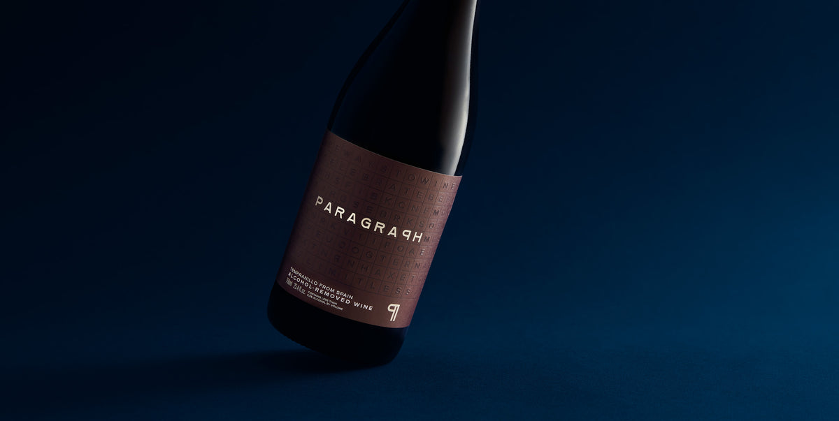 Paragraph alcohol-removed Tempranillo bottle standing upright